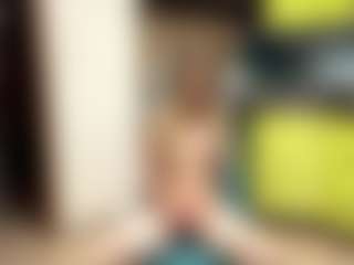 LioraRoux's Live Sex Cam Show