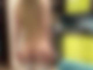 Live cam show with LioraRoux - Bedroom on crypto-cams