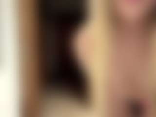 Live cam show with LioraRoux - Erotic Dance on instabang