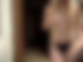 Live cam show with LioraRoux - Normal on TottyGirls