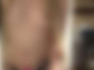 LioraRoux's Live Sex Cam Show