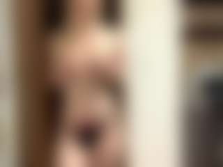 LioraRoux's Live Sex Cam Show