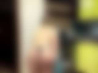 LioraRoux's Live Sex Cam Show