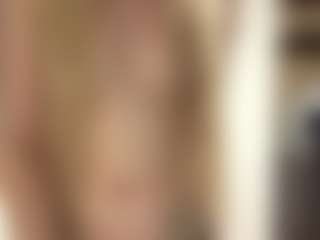 LioraRoux's Live Sex Cam Show