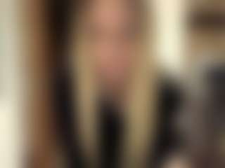 Show de cam en vivo con LioraRoux - Public en Camsoda