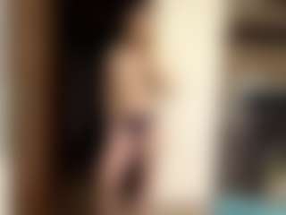 Cam Show en direct de LioraRoux
