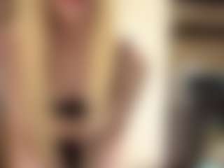LioraRoux's Live Sex Cam Show