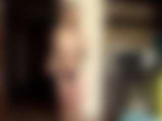 Live cam show with LioraRoux - Young Adult on xDating
