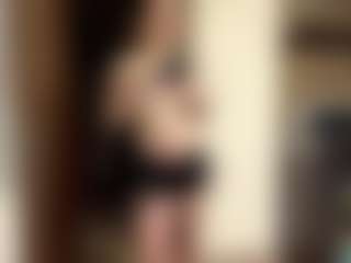 Live cam show with LioraRoux - Teen (18+) on xxxlivecams.org