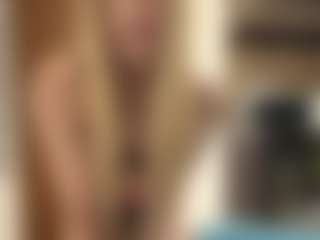 Live cam show with LioraRoux - Natural on Camsoda