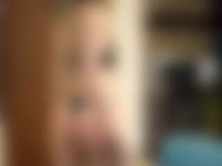 LioraRoux's Live Sex Cam Show