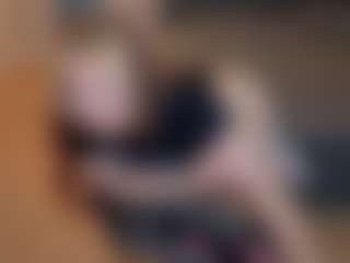 LucyUiio's Live Sex Cam Show
