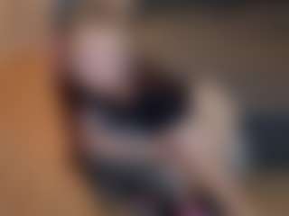 Live cam show with LucyUiio - Spank on Fapmatic.com