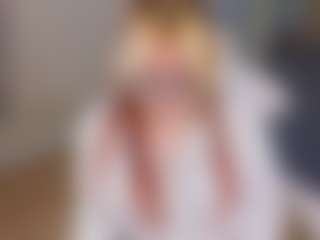 LucyUiio's Live Sex Cam Show