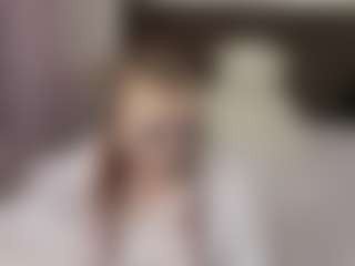 Live cam show with LucyUiio - Normal on Camsoda
