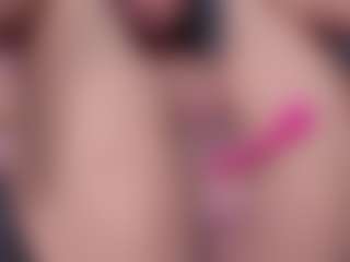 Live cam show with Maddy - Brown Eyes Brown Hair on Dare Cams