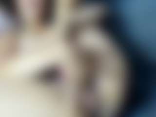 Live cam show with Maddy - Brown Hair Toys on friskycurves.com