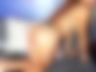 Live cam show with Maddy - Skinny on StripNow