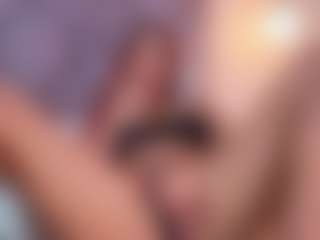 Live cam show with MilanCorleone - Striptease on SinfulBabes