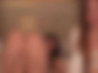 Live cam show with MineDopaMine - Bedroom on Camsoda Late Night