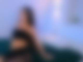 Raevella's Live Sex Cam Show