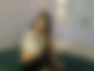 Raevella's Live Sex Cam Show
