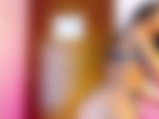 Live cam show with Shayla-Gray - Pretty on Latina Girls