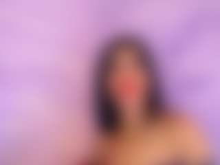 Live cam show with Shayla-Gray - Brown Eyes Brown Hair on Cam Slut