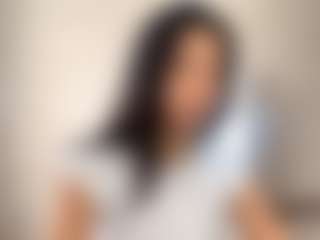 Live cam show with StephanieLaws - Flashing on SquirtSoMuch
