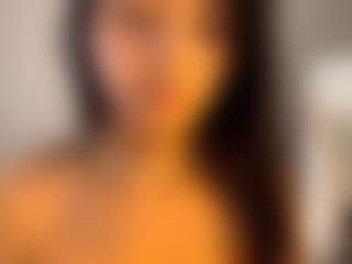 Live cam show with StephanieLaws - Erotic Dance on StripNow