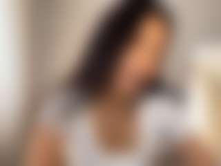 Live cam show with StephanieLaws - Athletic Shaved Pussy on friskycurves.com