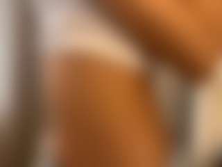 Live cam show with StephanieLaws - Athletic Public on SpunkLive