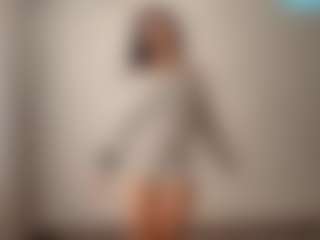 Live cam show with StephanieLaws - Squirt on AdultVida.com