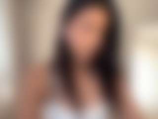 Live cam show with StephanieLaws - Public on Camsoda