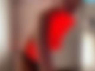 Live cam show with StephanieLaws - Striptease on slutload