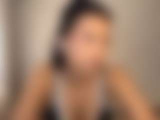 Live cam show with StephanieLaws - Squirt on Camsoda