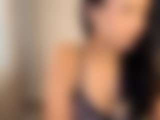 Live cam show with StephanieLaws - Squirt on boobsie.com