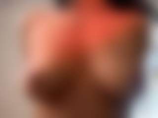 Live cam show with StephanieLaws - Flashing on Uber Horny