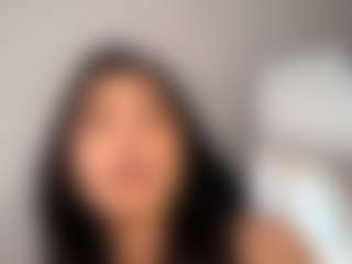 Live cam show with StephanieLaws - Athletic Young Adult on xDating