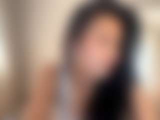 Live cam show with StephanieLaws - Skinny on SpankPalCams