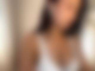 Live cam show with StephanieLaws - Cute on madthumbs