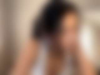Live cam show with StephanieLaws - Deepthroat on Camsoda