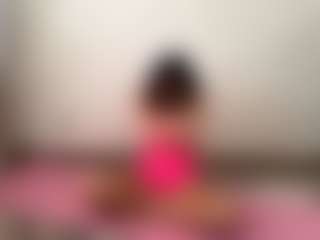 Live cam show with StephanieLaws - Public Toys on CamSextacy