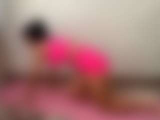 Live cam show with StephanieLaws - Cute on madthumbs