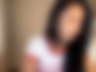 Live cam show with StephanieLaws - Full Nudity on TeamSkeetLive