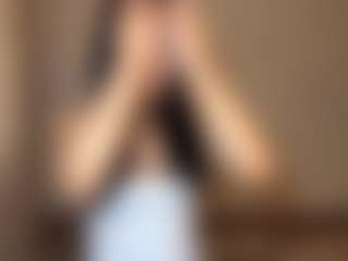 Live cam show with StephanieLaws - Striptease Young Adult on Gym Cam Girls