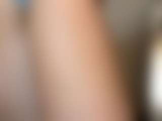 Live cam show with StephanieLaws - Sexy on Camsoda
