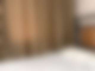 Live cam show with StephanieLaws - Full Nudity on AdultVida.com