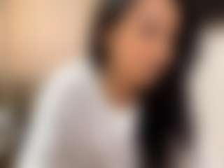 Live cam show with StephanieLaws - Upskirt on AdultVida.com