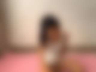 Live cam show with StephanieLaws - Upskirt on makecum.org